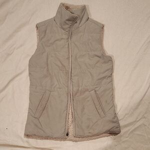 The North Face Women's Light Tan Puffer Vest